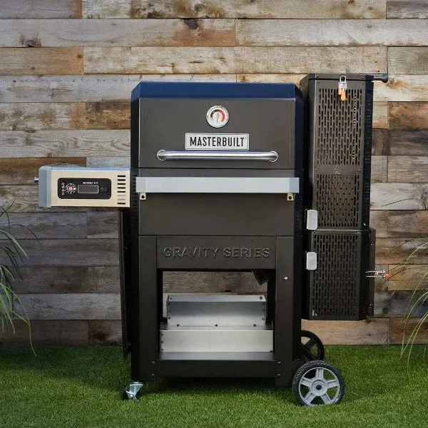 Masterbuilt Gravity Series™ 800 Digital Charcoal Griddle   Grill   Smoker